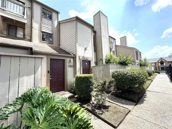 1083 Country Place Dr #28, Houston, TX 77079