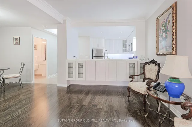 Additional image 5 of 2662 Bloor St Unit 209