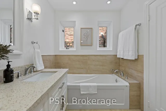 Additional image 32 of 40 Strathearn Rd