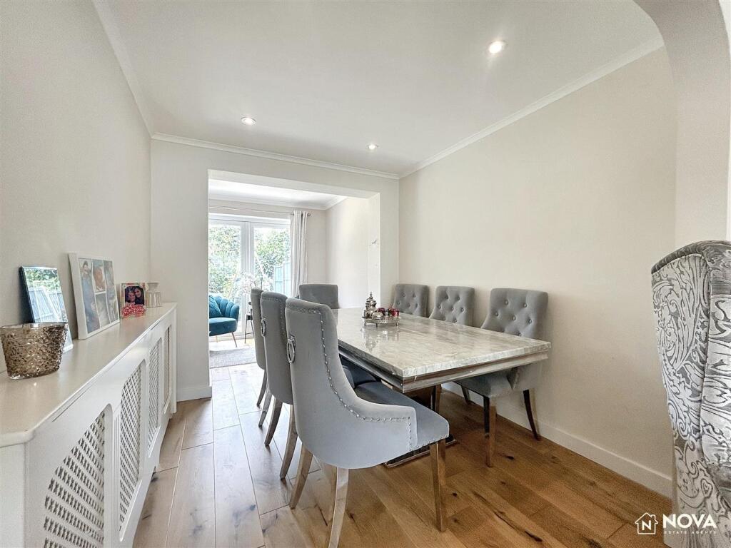 Additional image 5 of Wroxham Way, Harpenden