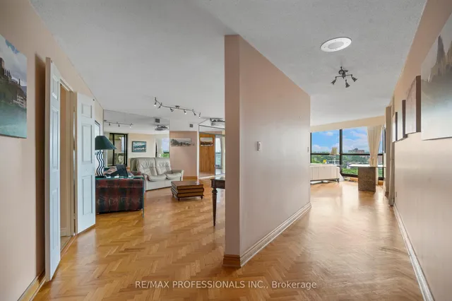 Additional image 7 of 2000 Islington Ave Unit 912