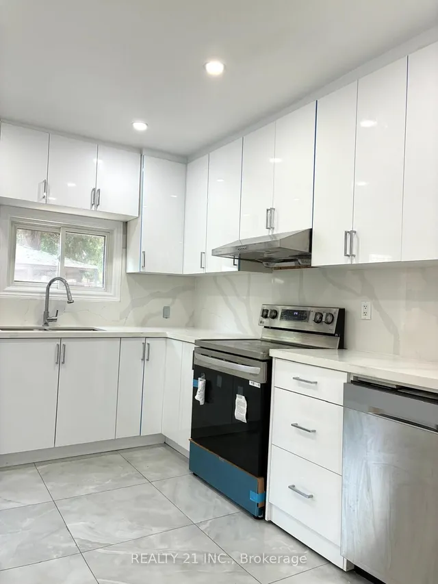 Additional image 14 of 92 King Edward Ave Ave