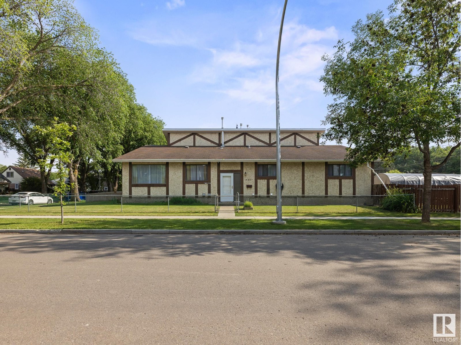 6003 122 AV NW|Edmonton, Alberta T5W4X2