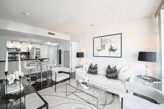 Additional image 11 of 38 Grenville St Unit 1909