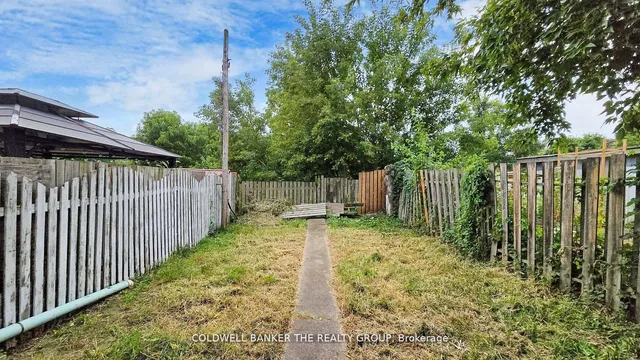 Additional image 24 of 194 Simcoe St