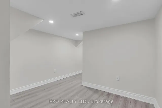 Additional image 49 of 188 Beaveridge Ave