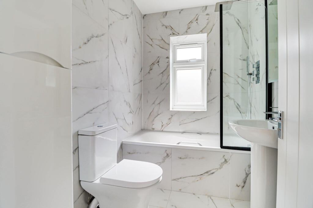 Additional image 4 of Robert Avenue, St Albans, AL1