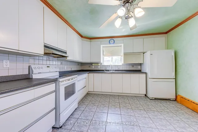 Additional image 15 of 27 Barker Ave