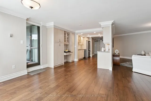 Additional image 14 of 2010 Islington Ave Unit 405