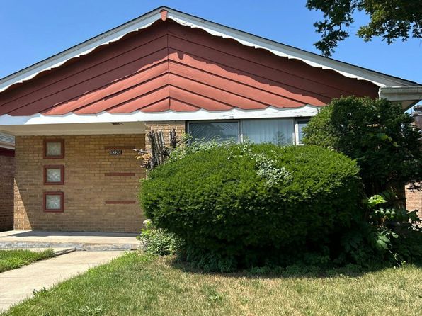 9320 S Ridgeland Ave, Chicago, IL 60617