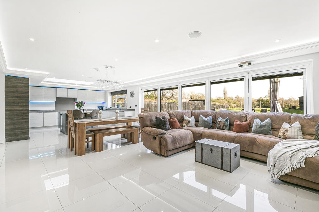 Additional image 4 of Lemsford Village, Lemsford, Welwyn Garden City, AL8 7TR