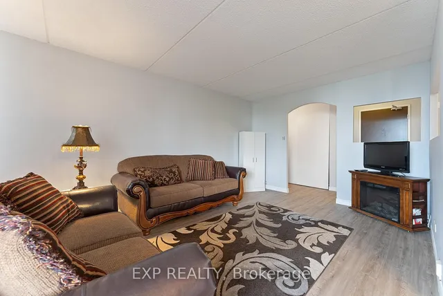 Additional image 8 of 2 Glamorgan Ave Unit 612