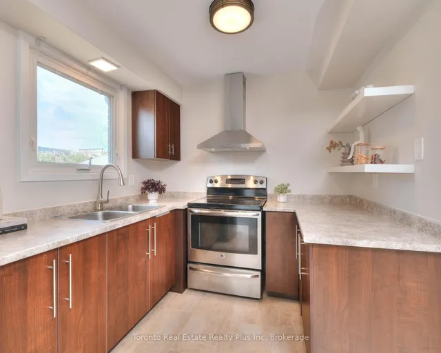 Additional image 14 of 31 Roberts Cres