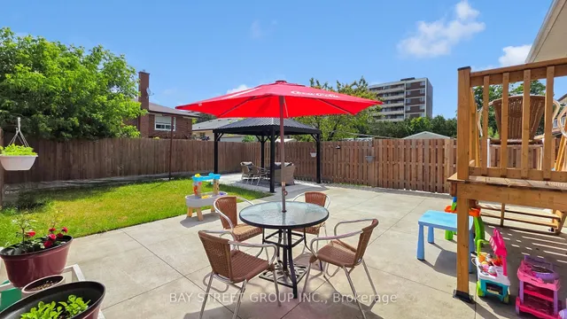 Additional image 46 of 119 Derrydown Rd