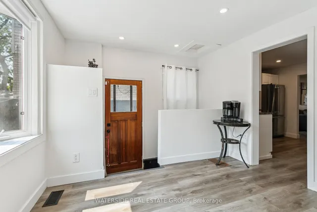 Additional image 34 of 276 Normanhurst Ave