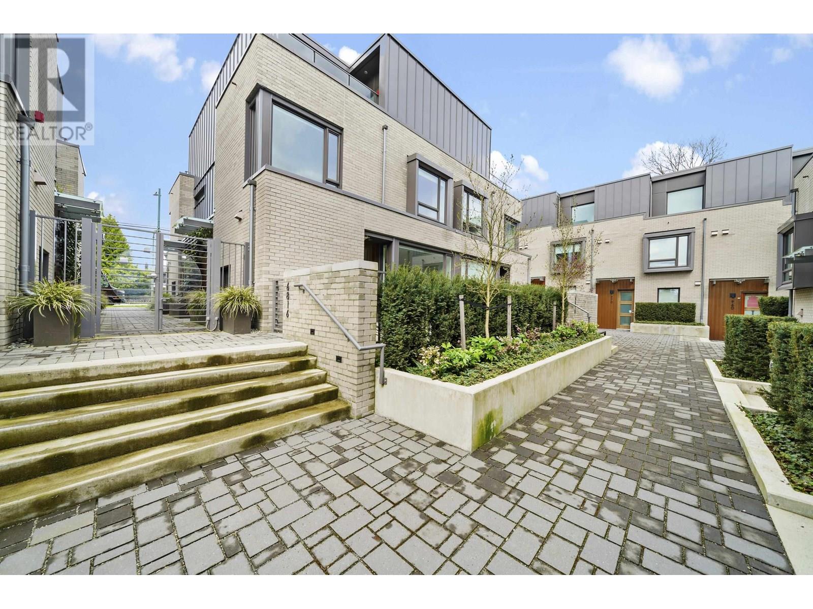 6816 OAK STREET|Vancouver, British Columbia V6P0K7