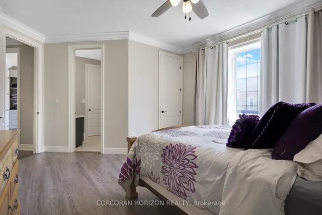 Additional image 24 of 258 Edgewater Cres Unit 8