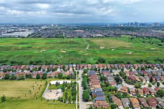 Additional image 49 of 5686 Whitehorn Ave