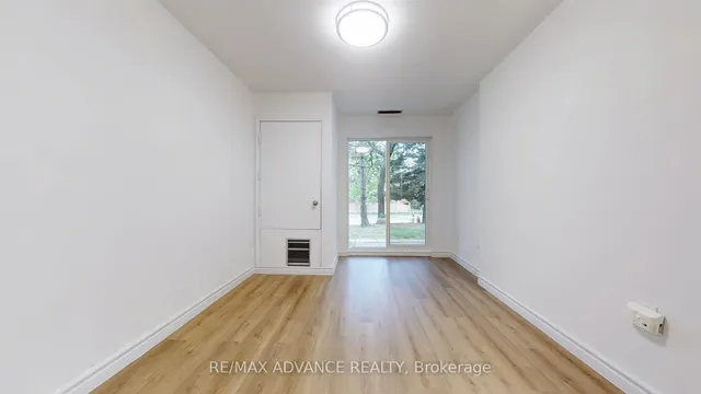 Additional image 21 of 165 Cherokee Blvd Unit 121