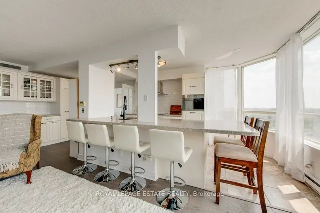 Additional image 4 of 160 Alton Towers Circ Unit 1012