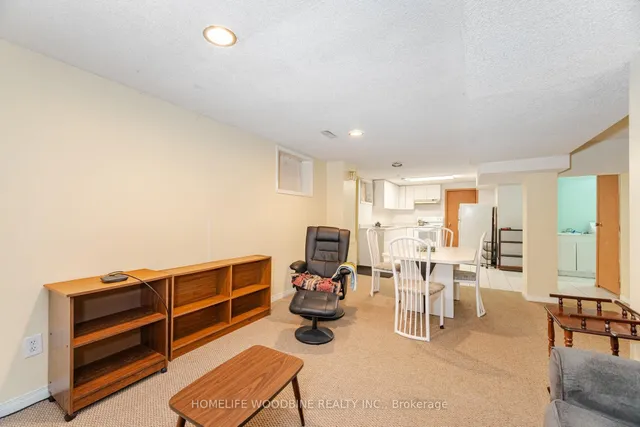 Additional image 37 of 32 Chopin Cres