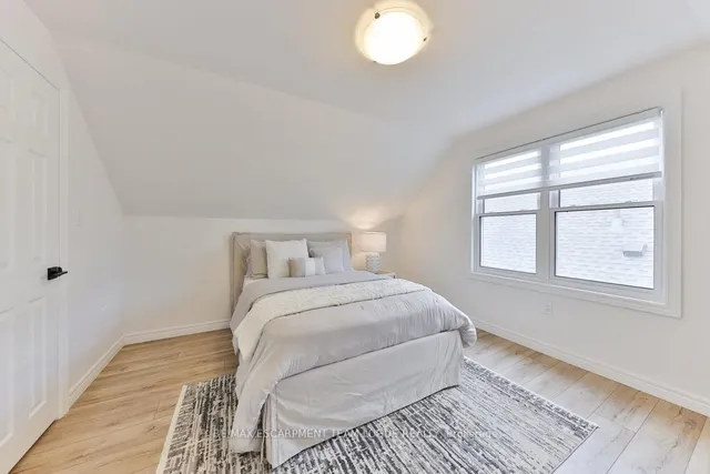 Additional image 23 of 149 East 33rd St