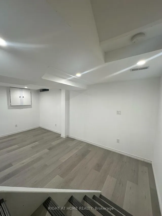 Additional image 28 of 14 Hero Sq