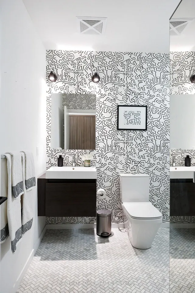 Additional image 34 of 50 Bartlett Ave Unit 4