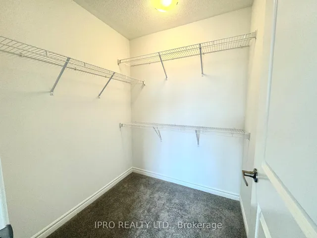 房产图片 14 - 214 Keppel Circ