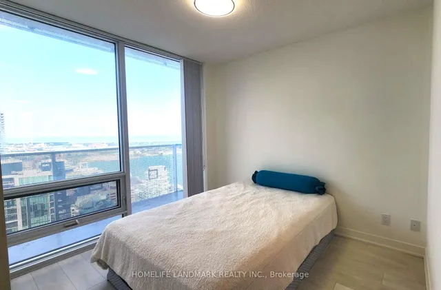 Additional image 9 of 88 Harbour St Unit 6004