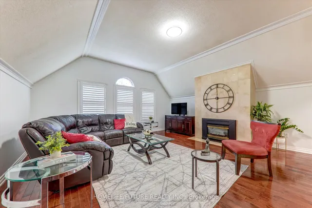 Additional image 22 of 25 Valley Centre Dr