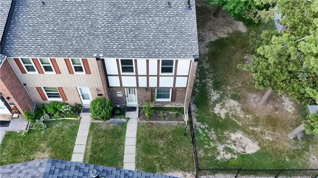 Additional image 5 of 900 Centralpark Dr Unit 115