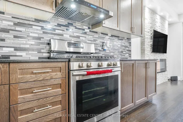 房产图片 12 - 474 Sheaffe 路