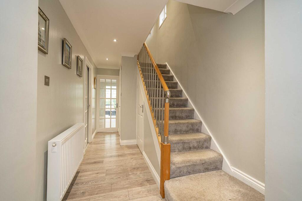 Additional image 13 of Aldwickbury Crescent, Harpenden, Hertfordshire, AL5