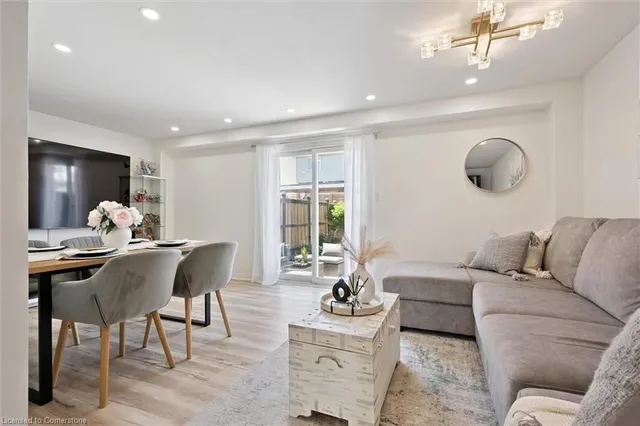 Additional image 8 of 64 Foxglove Cres