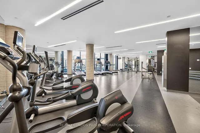 Additional image 26 of 51 East Liberty St Unit 2415