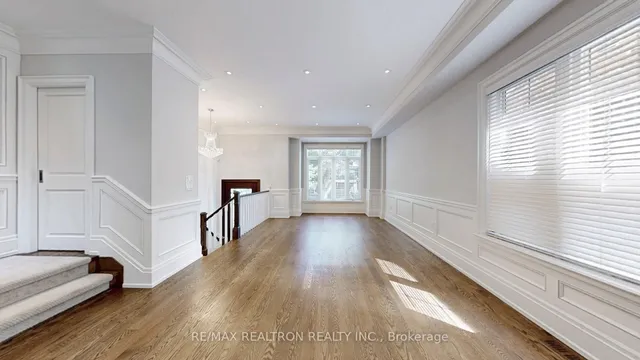 Additional image 4 of 71 Deloraine Ave