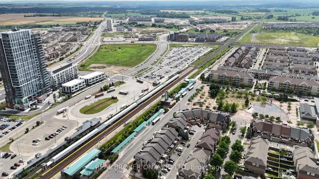 Additional image 31 of 100 Baycliffe Cres