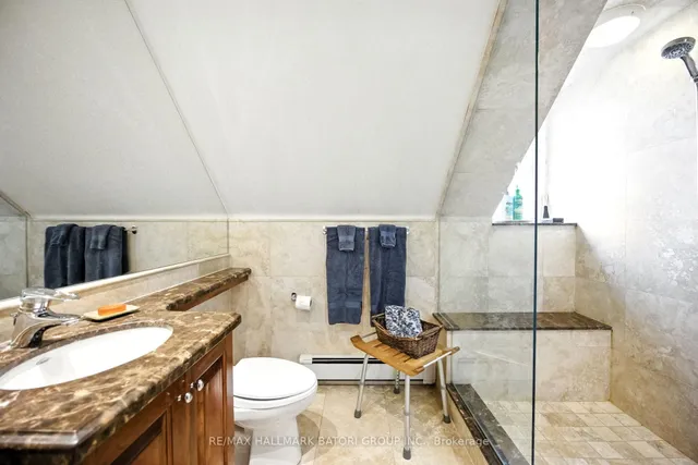 Additional image 26 of 33 Burnaby Blvd