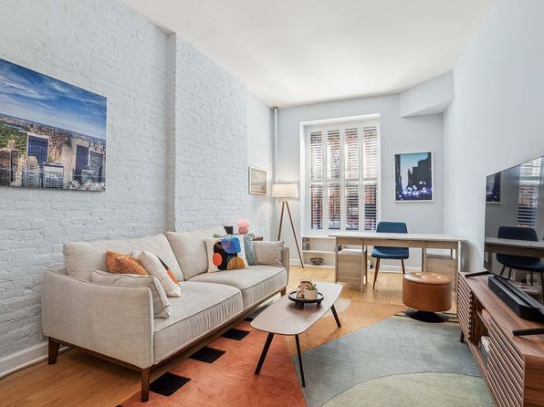 405 W 48th St APT 1FE, New York, NY 10036