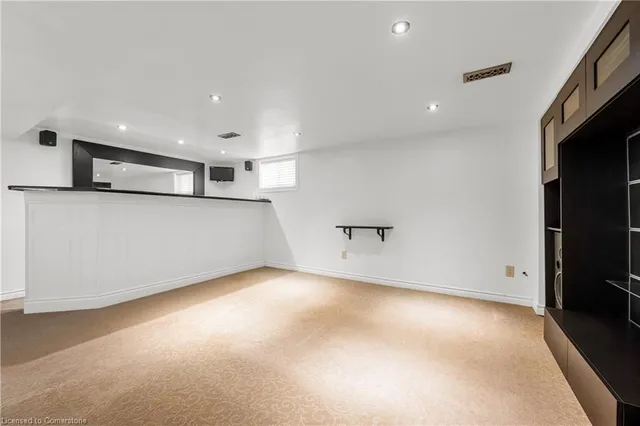 Additional image 29 of 97 Bell Ave