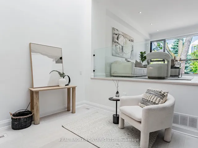 Additional image 18 of 82 Burlington St