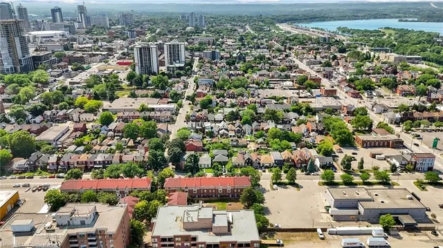 Additional image 43 of 214 Mary St