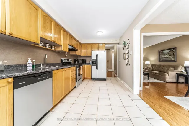 Additional image 12 of 39 Heathcliffe Sq