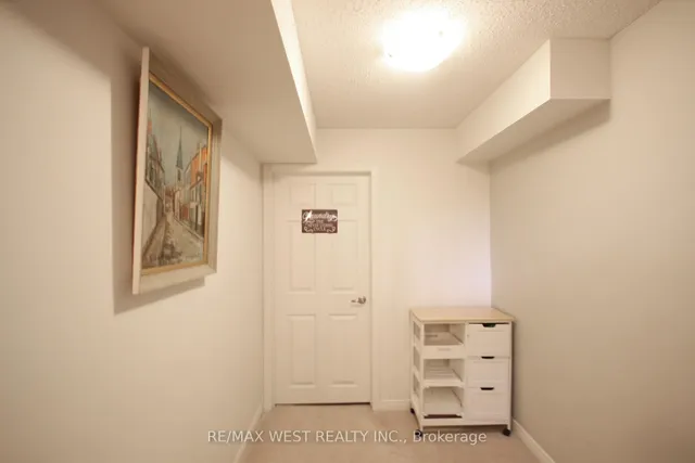 Additional image 41 of 57 Utopia Way