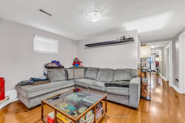 Additional image 31 of 40 Petunias Rd