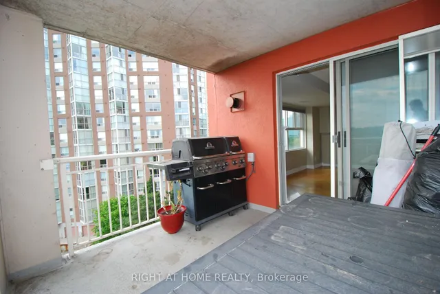 Additional image 16 of 18 Concorde Pl Unit 601