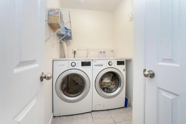 Additional image 29 of 504 WOODLEA Crt