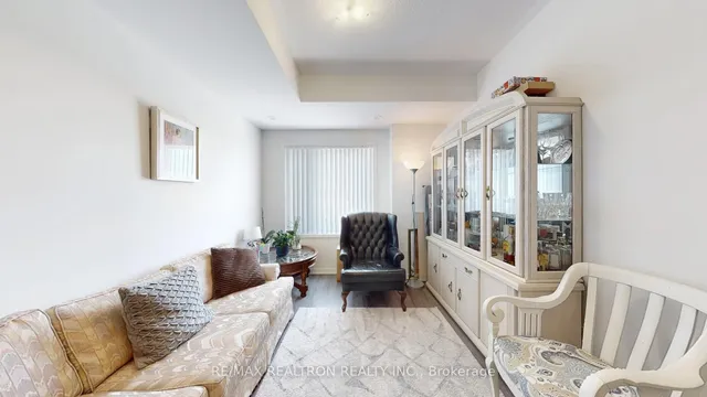 房产图片 6 - 多伦多第十二街260号第5单元