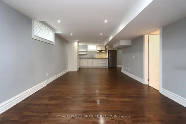 房产图片 39 - 3200 Cotter Rd